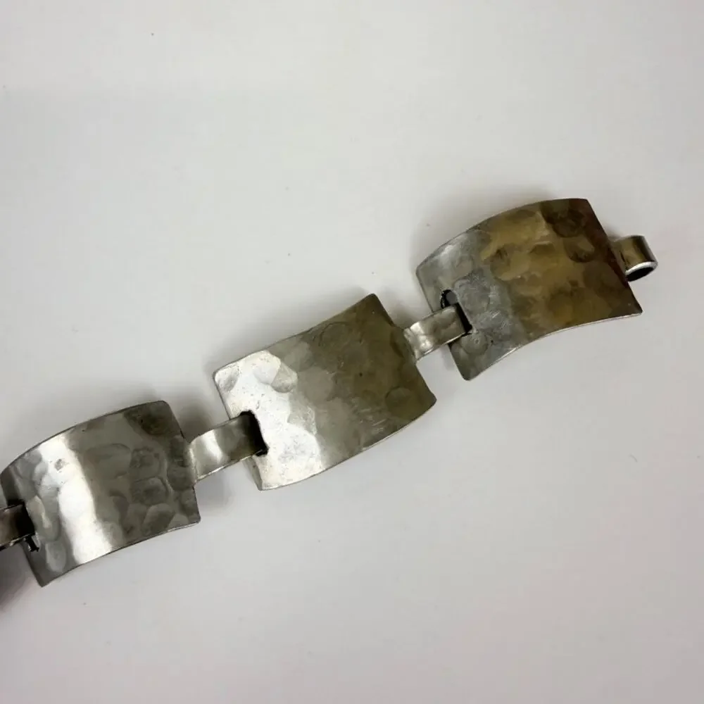 Silvery Lightweight Bracelet - Picture 5 of 10